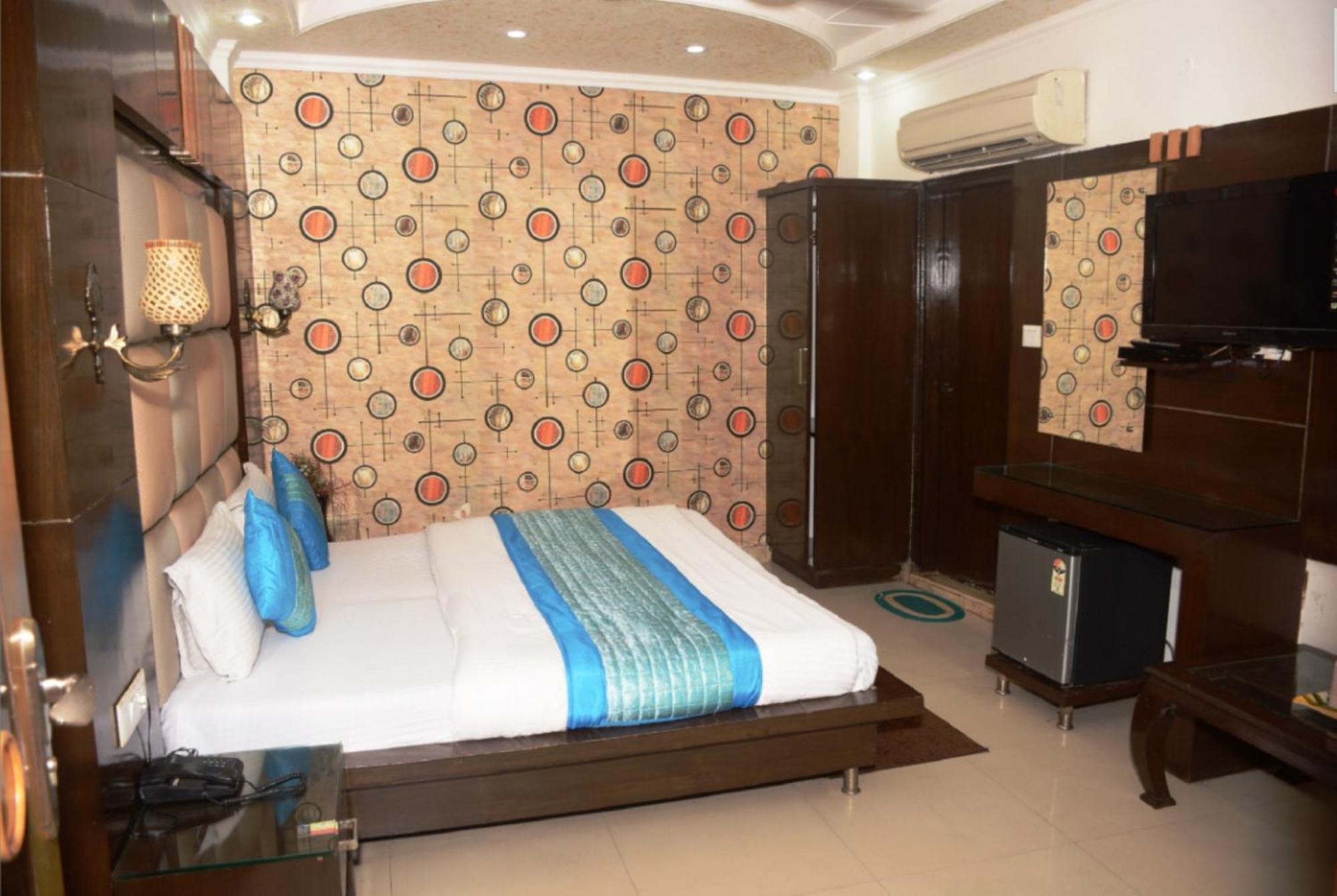 Capital O 6408 Hotel Delhi Heart New Delhi Exterior photo
