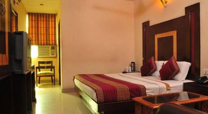 Capital O 6408 Hotel Delhi Heart New Delhi Exterior photo